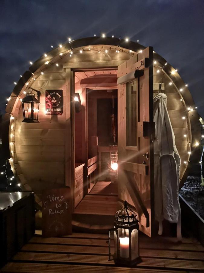 Ruhig Gelegene, Top Moderne Ferienwohnung - Hot Tub Und Sauna Gegen Aufpreis Neuhaus an Der Eger Zewnętrze zdjęcie