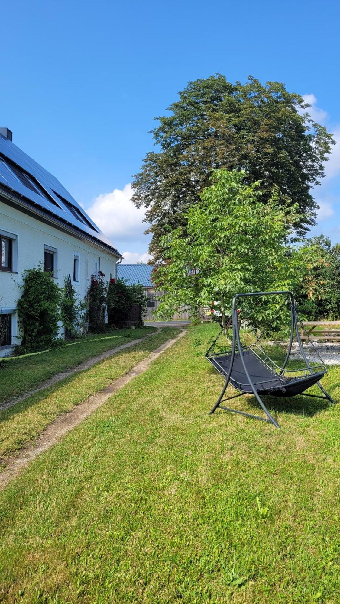 Ruhig Gelegene, Top Moderne Ferienwohnung - Hot Tub Und Sauna Gegen Aufpreis Neuhaus an Der Eger Zewnętrze zdjęcie